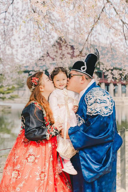 Seoul Local Photographer - Who Should Book This?