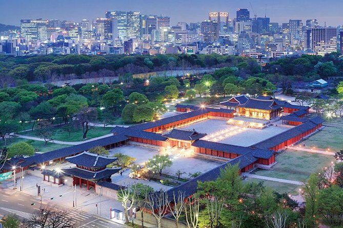 Seoul Night Tour (Gwangjang Market, Royal Palace and Naksan Park) - The Sum Up