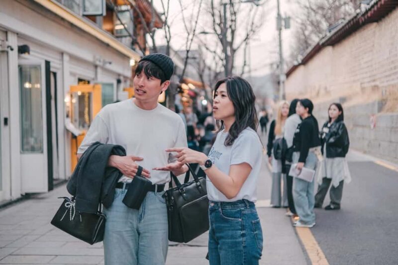 Seoul: Street Photoshoot and Hidden Gem History Walking Tour - An In-Depth Look at the Tour Experience