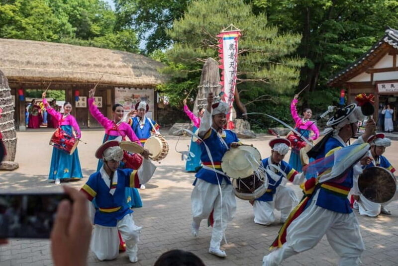 Seoul: Suwon Hwaseong, Folk Village, & Starfield Library - Key Points