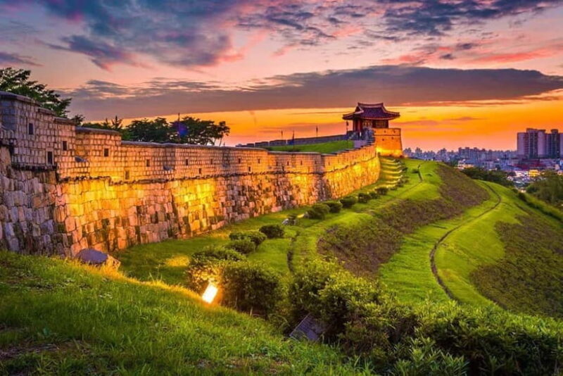 Seoul: Suwon Hwaseong & Waujeongsa & Starfield Heritage Tour - Key Points
