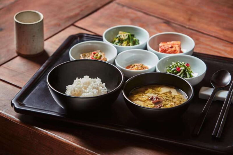 Seoul Vegan Delight: Temples, Teas & Treats Tour - Practical Details and Tips