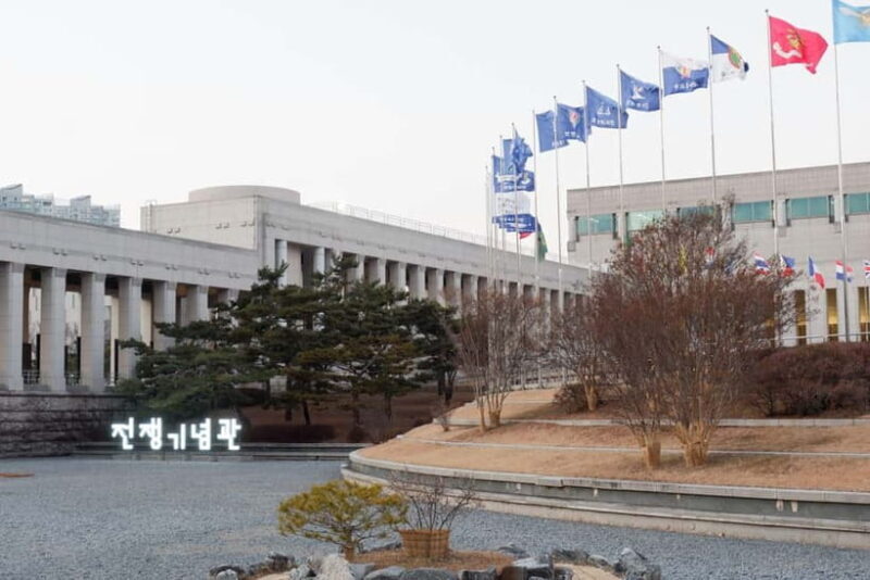 Seoul: War Memorial, Jogyesa Temple & Tapgol Park Tour - Key Points