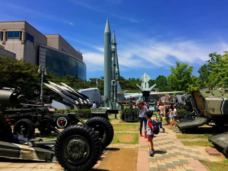 Seoul: War Memorial, Jogyesa Temple & Tapgol Park Tour - A Practical and Authentic Tour of Seoul’s Highlights
