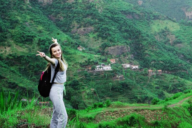 Serra Malagueta: Principal Valley Hike & Lunch with Locals - Authentic Experiences and Traveler Feedback