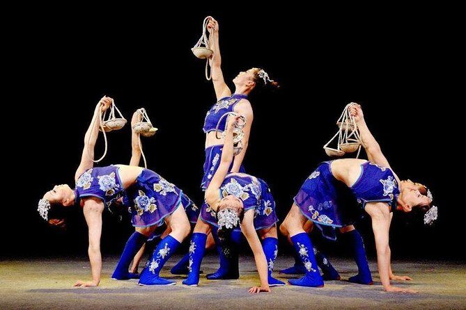 Shanghai Acrobatic Show and Late Dim Sum Dinner - An In-Depth Look at the Tour