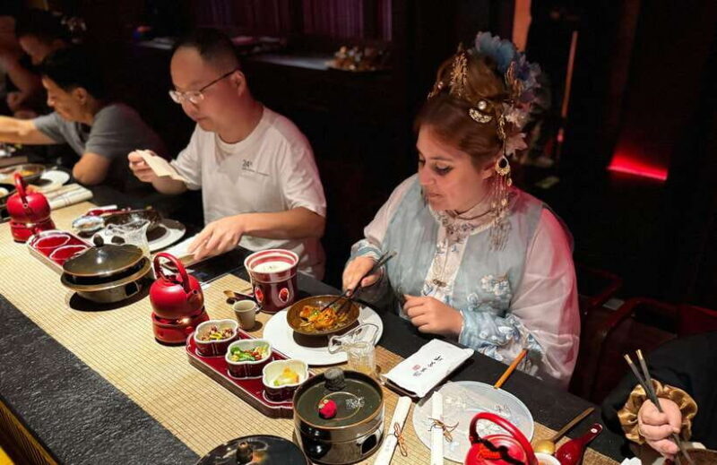 Shanghai Guided Royal Banquet Photo (Incl) with Massage Opt - The Sum Up