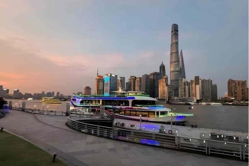 Shanghai: Huangpu River Evening Cruise Ticket - An In-Depth Look at the Shanghai Huangpu River Cruise