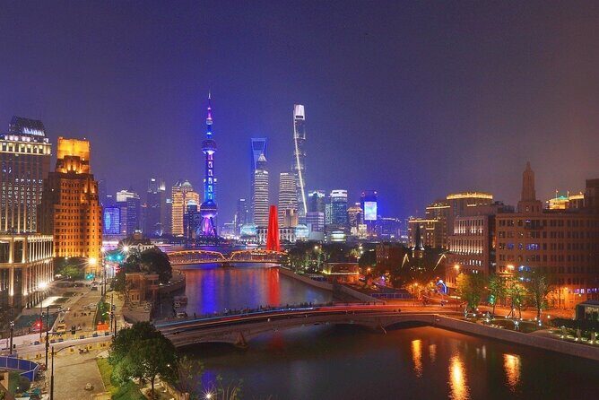 Shanghai Night River Cruise and Light Tour with Yuyuan Bazaar - The Itinerary in Detail: What You’ll Experience