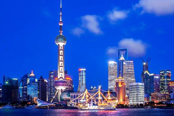 Shanghai Night River Cruise Tour with Xinjiang Style Dining Experience - An Overview of the Experience
