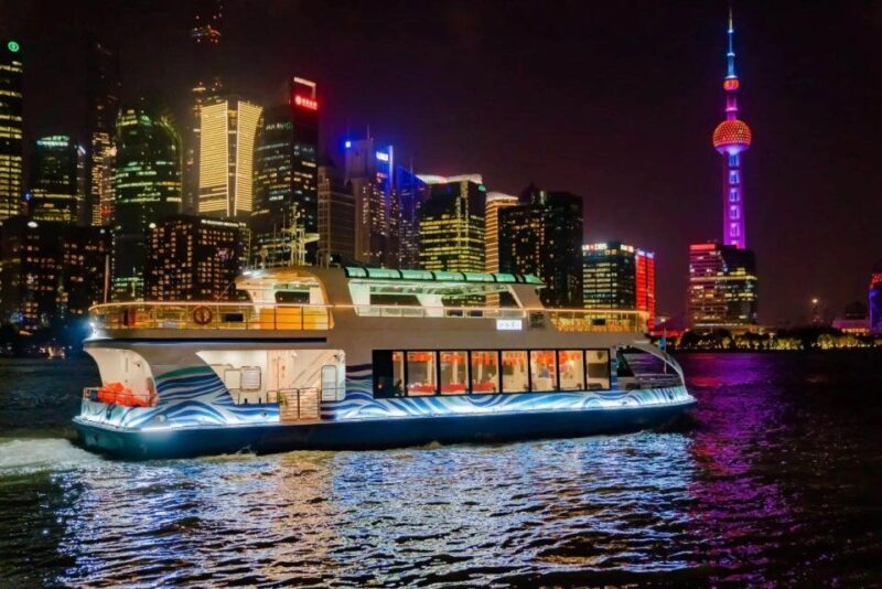 Shanghai: Night River Cruise Tour with Xinjiang Style Dining - Delight in Xinjiang-Flavored Halal Dinner