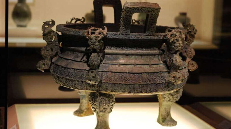 Shanghai: Private Tour of the Shanghai Museum - Practical Tips for Visitors