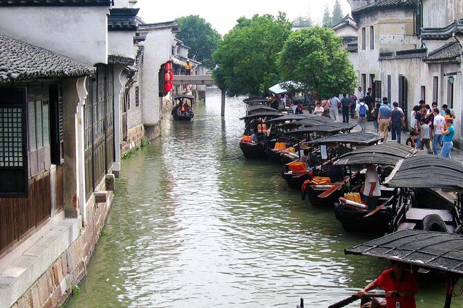 Shanghai Private Tour: Zhujiajiao Water Town and Boat Ride - Exploring Zhujiajiao Water Town: The Itinerary in Depth