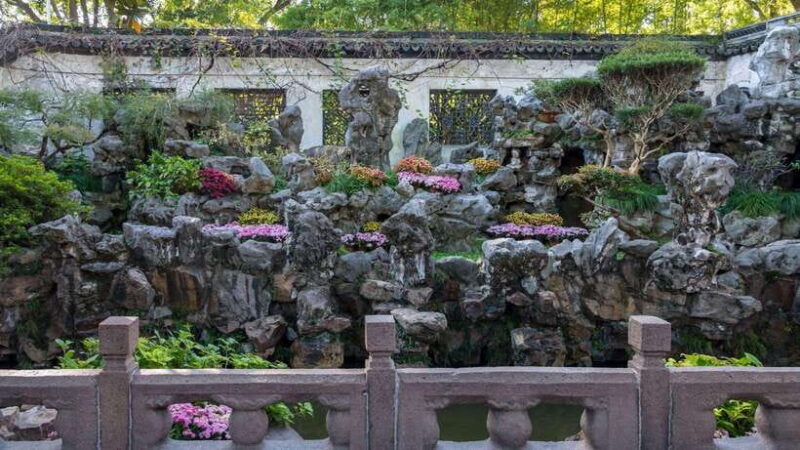 Shanghai: Yu Garden Entry Ticket for Classical Beauty Lovers - Practical Details and Tips