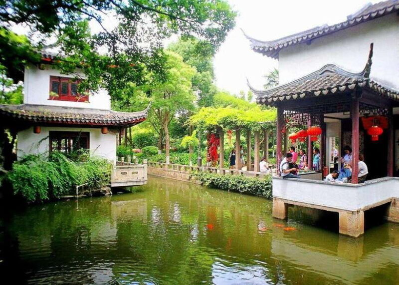 Shanghai: Zhujiajiao Private Tour w/ Boat Ride & Garden - Key Points