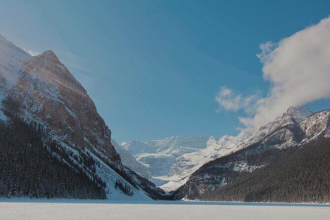 Shared Tour: Moraine Lake and Lake Louise from Calgary - An In-Depth Look at the Moraine Lake and Lake Louise Shared Tour