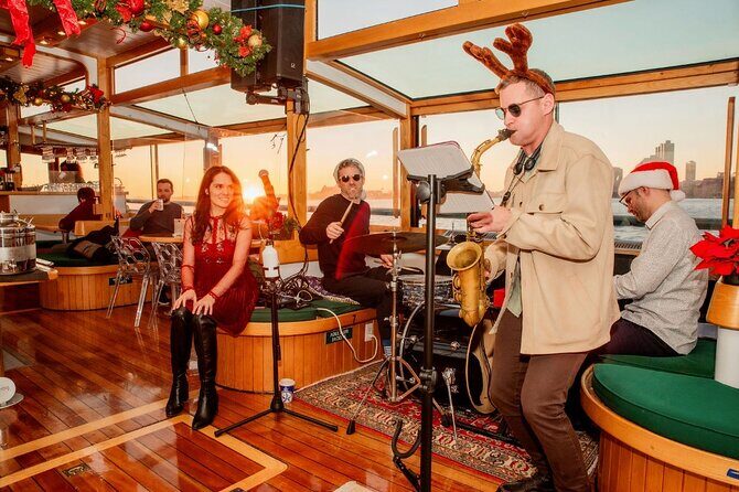 Shared Traditional Music and Hymns Christmas Tour in New York - Key Points