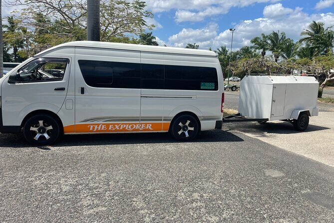 Shared transfer- Nadi Airport to Denarau island Fiji - The experience on the road