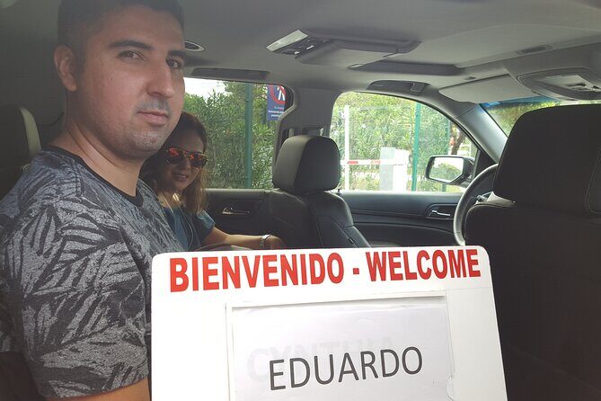 Shared Transportation to Cancun Airport from the Cancun Hotel Strip - What to Expect from the Shared Transfer Service