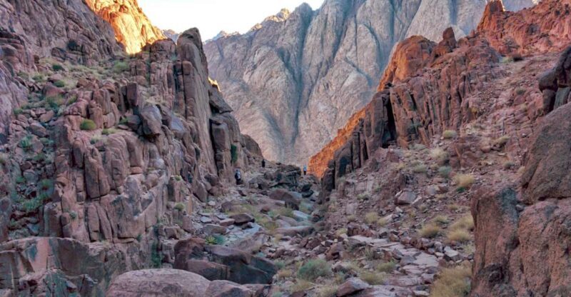 Sharm El Sheikh: Mount Sinai & St. Catherine Monastery Tour - Watching the Sunrise: A Moment to Remember