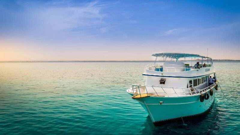 Sharm El Sheikh: Red Sea Cruise w/ Dinner &amp; Transfer - A Relaxing Red Sea Cruise with Dinner in Sharm El Sheikh