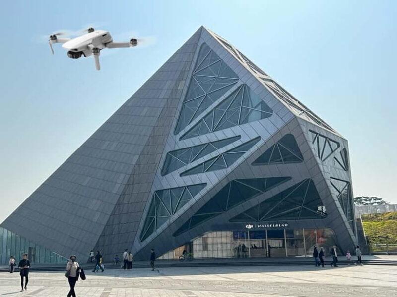 Shenzhen: DJI Flagship Store, Huaqiangbei & Lianhua Tour - An In-Depth Look at the Shenzhen Tour Experience