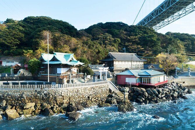 Shimonoseki Bus Tour from Fukuoka Tsunoshima Bridge - What Travelers Are Saying