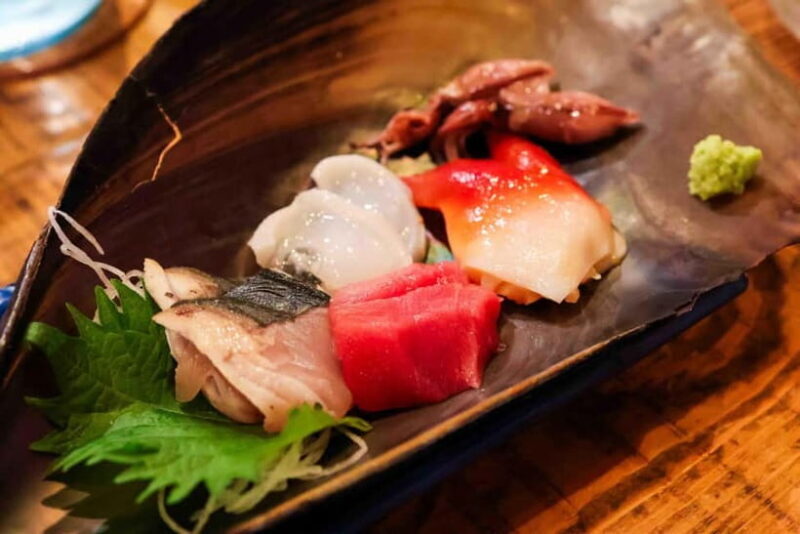 Shinjuku Izakaya Food & Drink Tour - Exploring Shinjuku After Dark