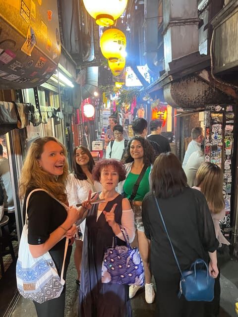 Shinjuku Kabukicho & Golden Gai Night Walking Tour - Key Points