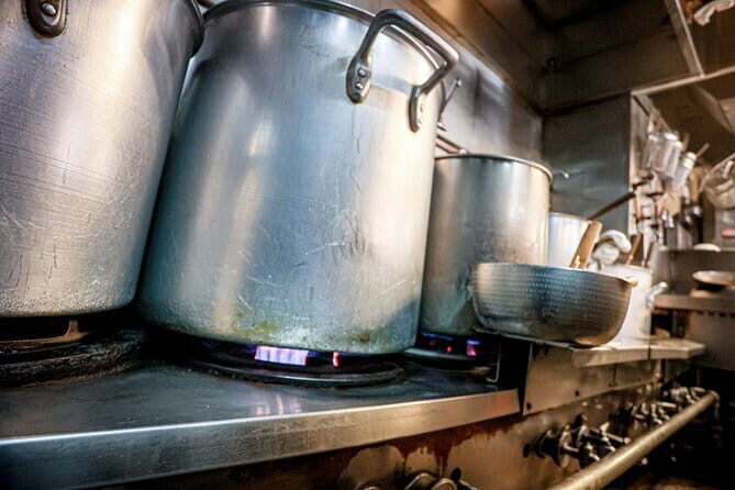 Shinjuku Ramen Crawl Taste the Best of Ramen Shops 1.5h - The Itinerary: What to Expect