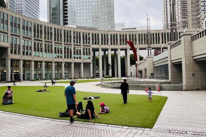 Shinjuku Tokyo Metropolitan observation and Shibuya Walking Tour - In-Depth Breakdown of the Experience