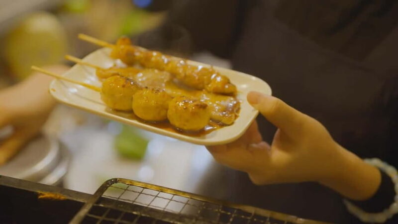 Shinjukus Hidden Spots Exclusive GoldenGai Bar Dining Tour - The Food and Drinks: What’s Included and What’s Not