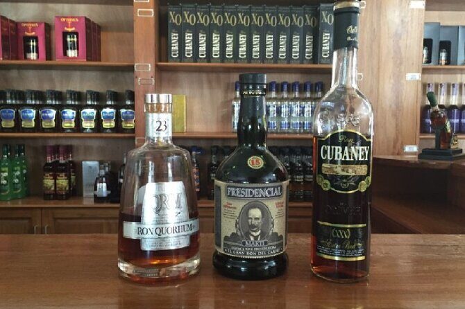 Shopping Tour In Don Lucas Cigar Factory, Rum tasting, Cocoa factory, Souvenirs - Practical Tips for Your Visit