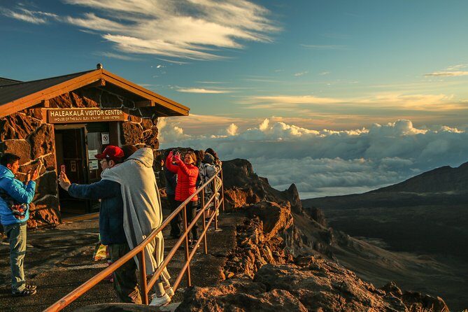 Shore Excursion: Haleakala Sunrise Tour for Pride of America Passengers - A Detailed Look at the Tour Experience