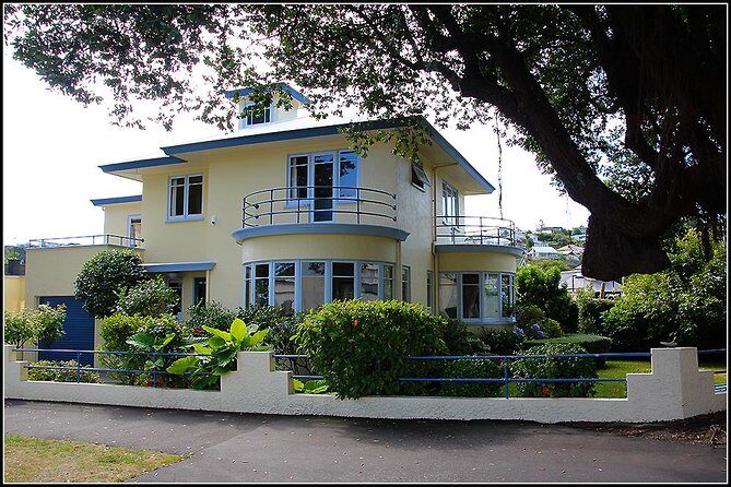 Shore Excursion: Napier/ Hawke's Bay & Premium Wineries tour - Napier Reef Garden and Local History
