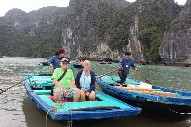 Shore Excursion: Wonderful Day Cruise at Halong Bay - The Downside: Crowds and Pollution