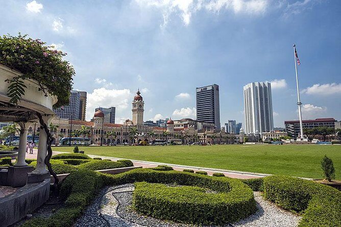 Shore Excursions from Port Klang Terminal - The Iconic Petronas Twin Towers