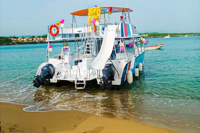 Short Excursion 4-Hour Party Catamaran and Snorkeling - The Sum Up