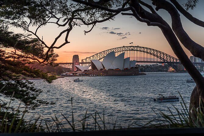 Showcase Sydney with Photographer + Harbour Cruise Full Day Tour - Discovering Sydney: The Full-Day Itinerary