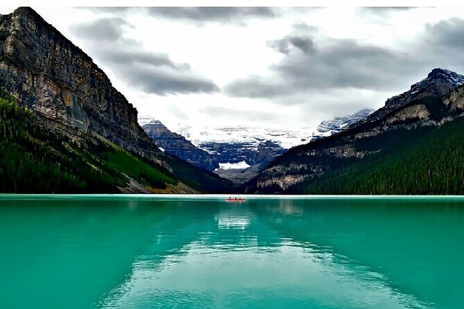 Shuttle from Banff or Canmore to Moraine Lake and Lake Louise - FAQ