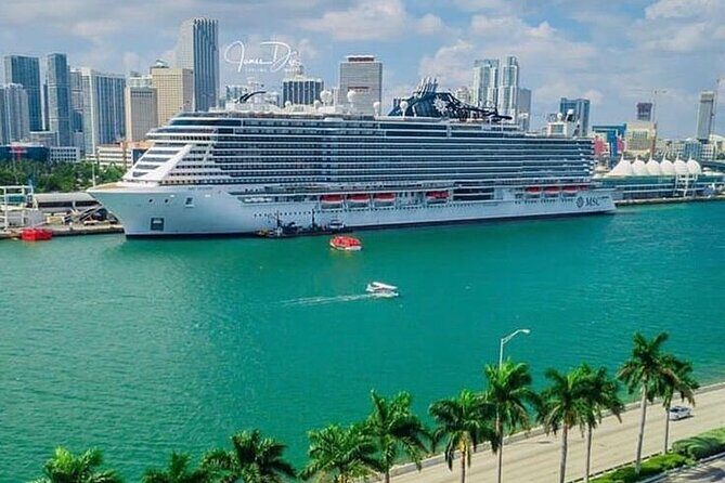 Shuttle Service for Groups and Families in Port of Miami - A Detailed Look at This Miami Shuttle Service