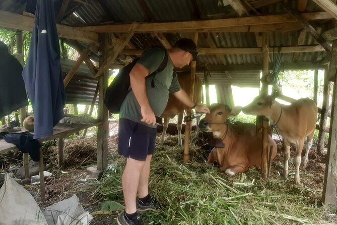 Sidemen Trekking Through Rice Terraces and Villages - The Guides and Personal Touch