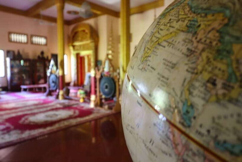 Siem Reap: 3-Hour Behind-the-Scenes Tuk-Tuk Tour - Authentic Experiences and Local Flavor