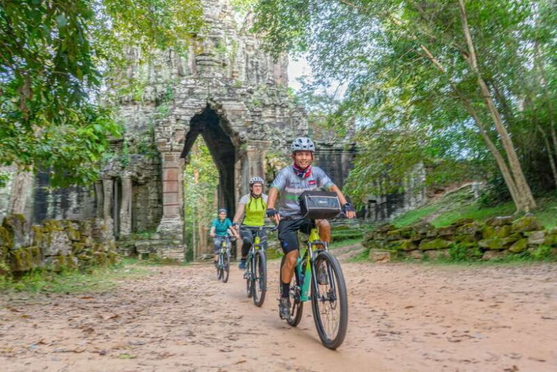 Siem Reap: Angkor Sunset Bike & Boat Tour w/ Drinks & Snacks - Key Points
