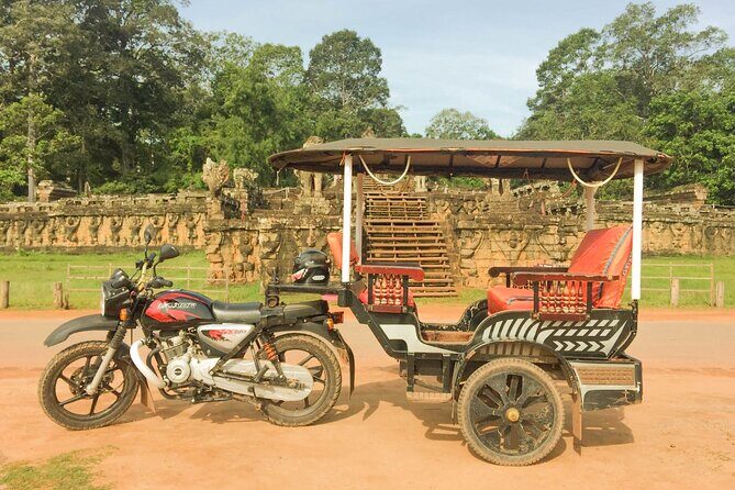 Siem Reap: Angkor Wat Sunrise & Explore Angkor Temples With Guide - Timing and Group Size
