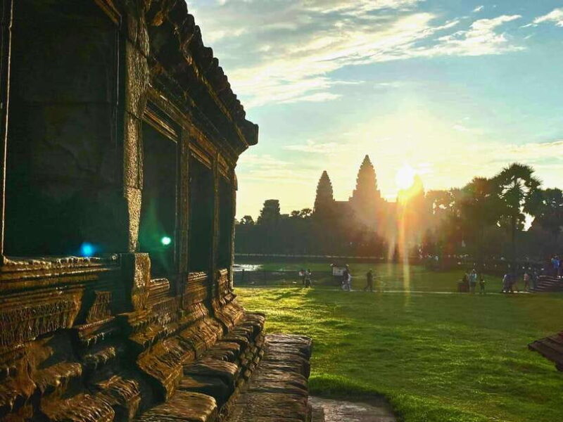Siem Reap: Angkor Wat Sunrise Tour With Small Group - What to Expect on the Tour