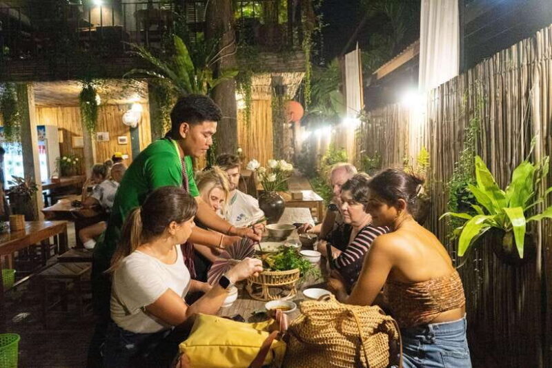 Siem Reap: Evening Food Tour with 10 Local Tastings - Starting Off: Hotel Pickup and Introduction