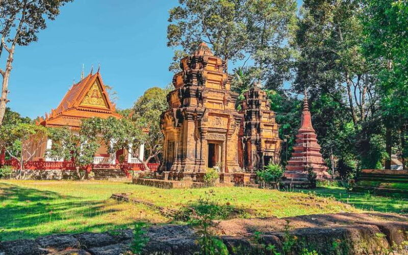 Siem Reap: FREE Market & Local Temple Tour - The Sum Up