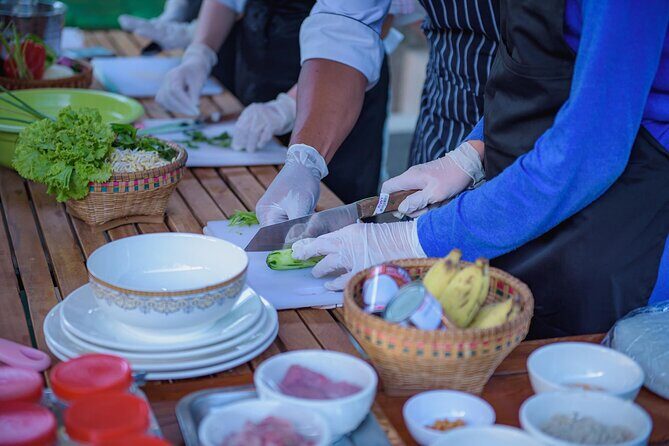 Siem Reap Guided Day Trip to Local Village and Cooking Class - Exploring the Itinerary: What to Expect