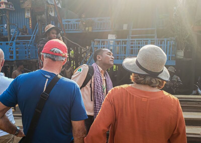 Siem Reap: Kampong Phluk Floating Village Tour with Boat - Authenticity and Respectful Tourism